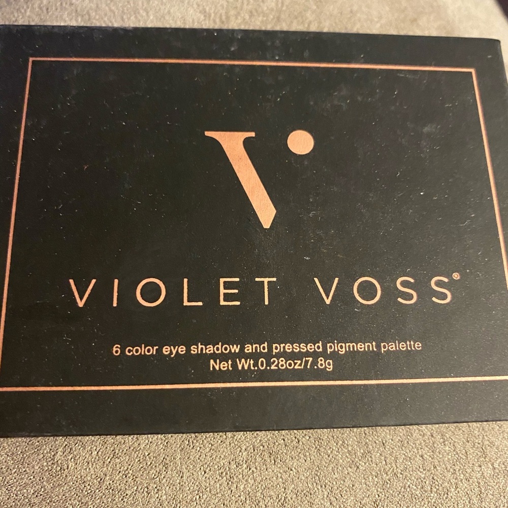 Eye shadow - Picture 2 of 2